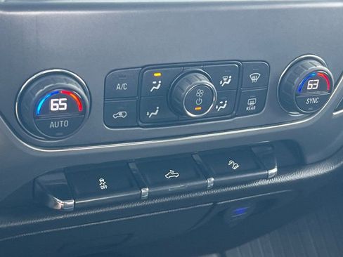 Used 2015 Chevrolet Silverado 3500 LT w/ LT Convenience Package AWD/4WD image 16
