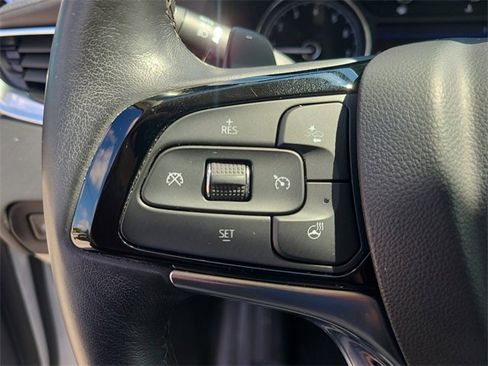 Used 2024 Buick Enclave Essence image 29