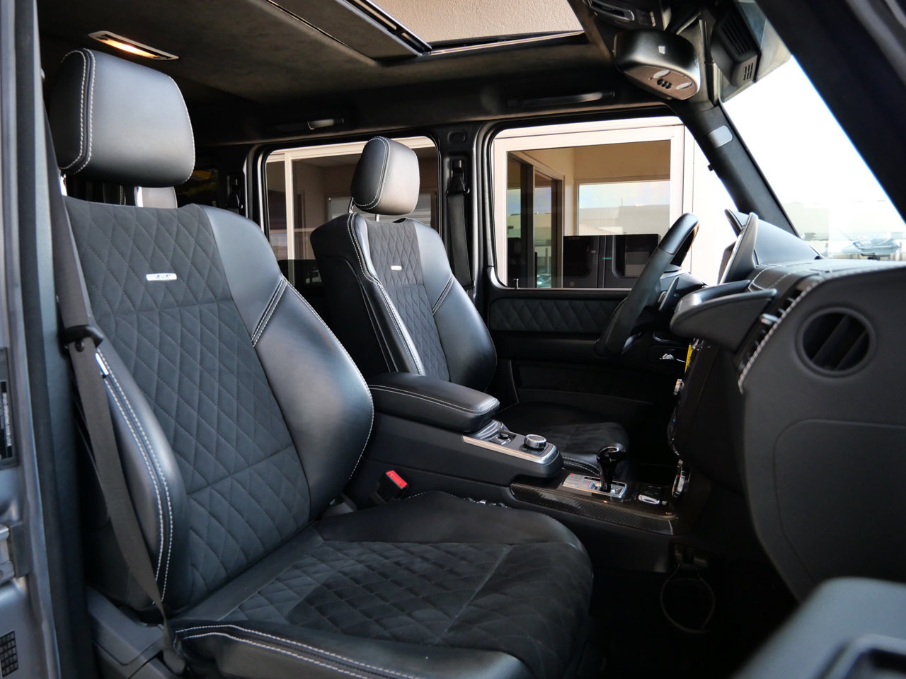 Used 2018 Mercedes-Benz G 550 Squared image 29