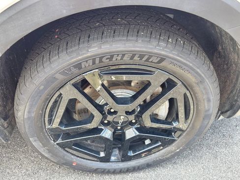 Used 2024 Kia Telluride EX X-Line AWD/4WD image 8