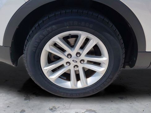 Used 2015 Ford Explorer FWD image 10