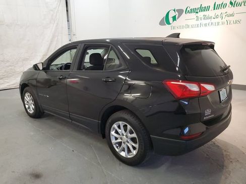 Used 2020 Chevrolet Equinox LS w/ LS Convenience Package AWD/4WD image 4