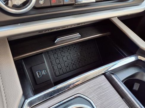 Used 2024 Ford Expedition Limited image 15