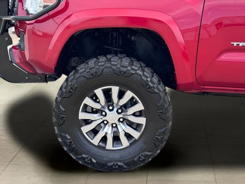 Used 2021 Toyota Tacoma SR5 image 37