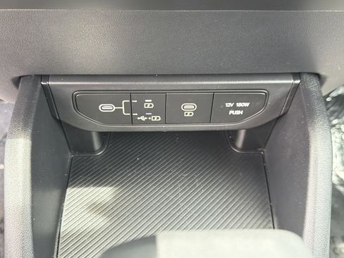 Used 2025 Kia K4 FWD image 8