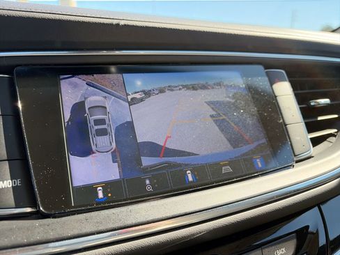 Used 2023 Buick Enclave Avenir w/ Avenir Technology Package image 16