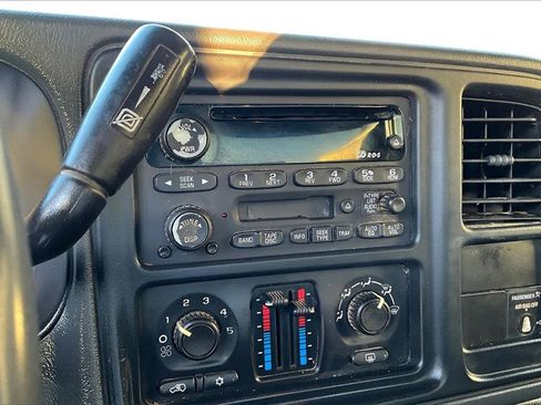 Used 2003 Chevrolet Silverado 2500 LS w/ Skid Plate Package image 14