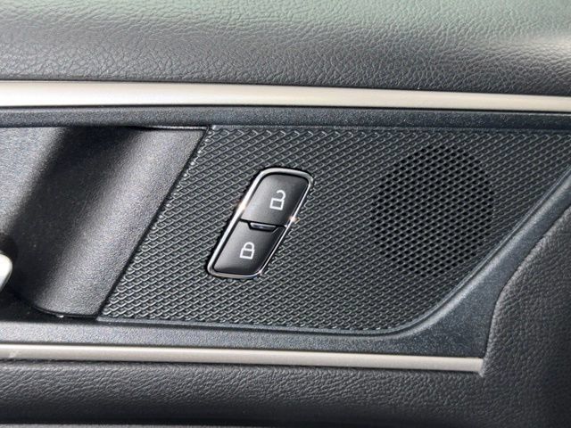 Used 2024 Ford Edge SEL w/ Convenience Package AWD/4WD image 11