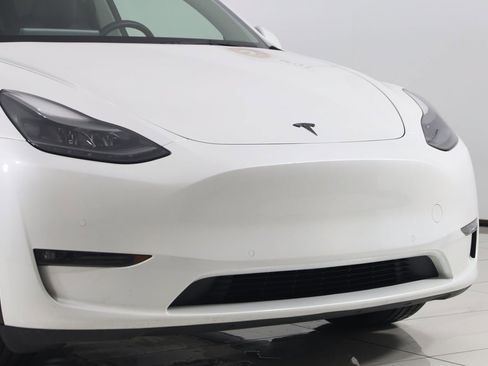 Used 2022 Tesla Model Y Performance image 41