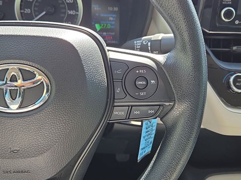 Used 2022 Toyota Corolla LE FWD image 21
