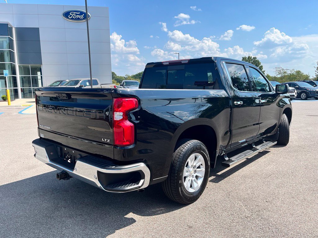 Used 2024 Chevrolet Silverado 1500 LTZ w/ LTZ Convenience Package II RWD image 5