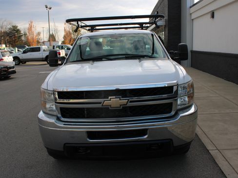 Used 2011 Chevrolet Silverado 2500 W/T image 2