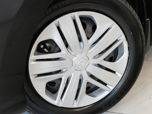 Used 2020 Honda Fit LX image 2