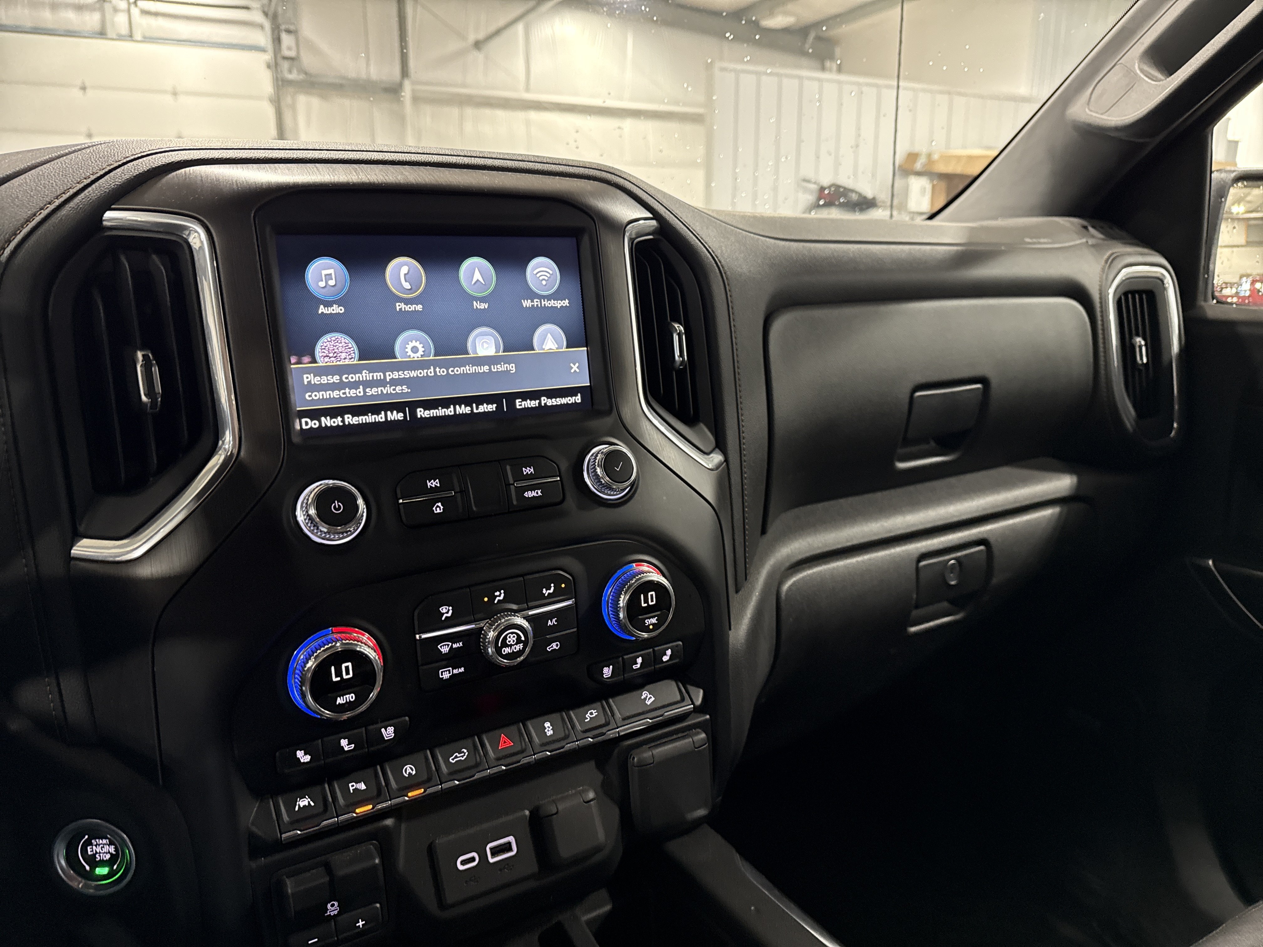 Used 2021 GMC Sierra 1500 AT4 w/ AT4 Premium Package AWD/4WD image 11