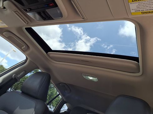 Used 2026 Subaru Crosstrek 2.5i Limited w/ Crosstrek Mirror Package AWD/4WD image 5