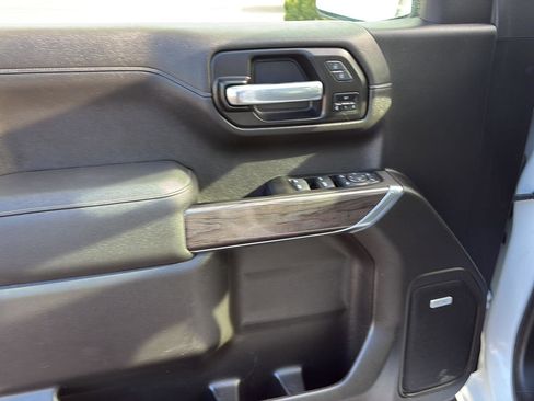 Used 2022 Chevrolet Silverado 1500 LTZ w/ LTZ Premium Package image 15