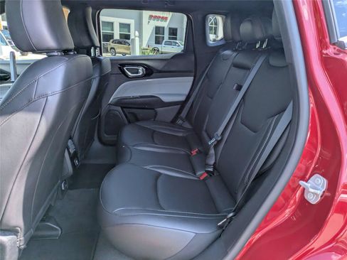 Certified 2025 Jeep Compass Limited AWD/4WD image 16
