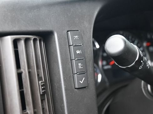 Used 2020 GMC Savana 3500 LT w/ LT Preferred Equipment Group image 14