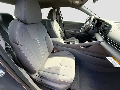 Certified 2026 Hyundai Elantra Sport FWD image 27