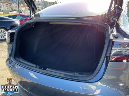 Used 2018 Tesla Model 3 Long Range image 8