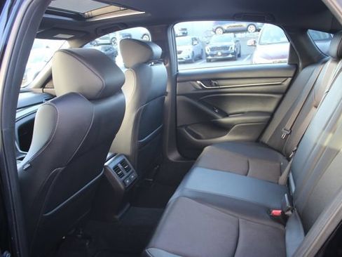 Used 2022 Honda Accord Sport image 23