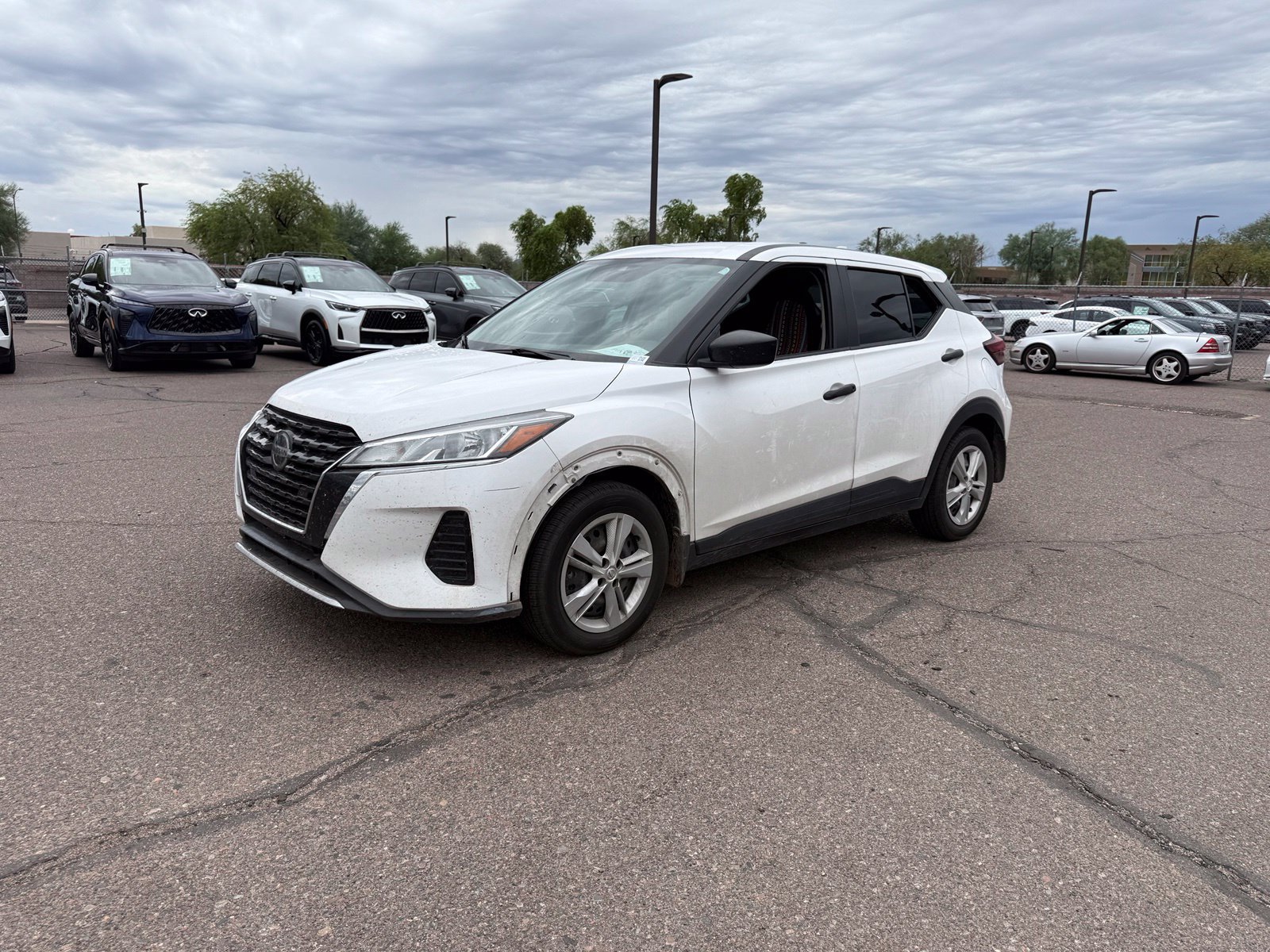 Used 2021 Nissan Kicks S FWD image 1