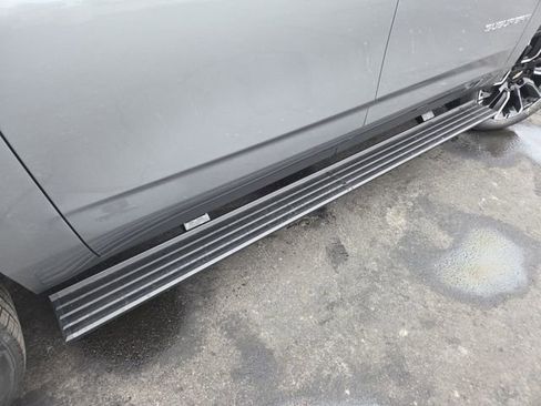 New 2026 Chevrolet Suburban High Country image 23