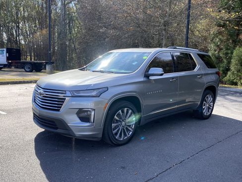 Used 2023 Chevrolet Traverse Premier image 5