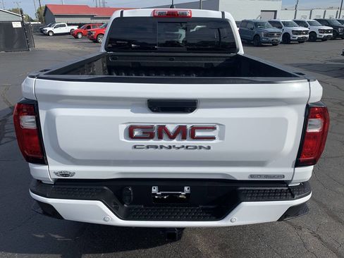 Used 2024 GMC Canyon Elevation w/ Convenience Package image 9