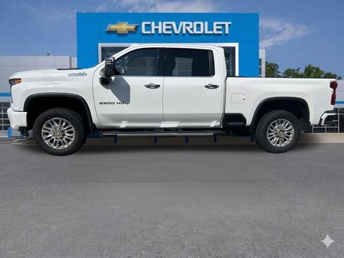 Used 2023 Chevrolet Silverado 2500 High Country w/ Safety Package II AWD/4WD image 2