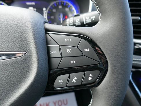 New 2026 Chrysler Pacifica Select w/ S Appearance Package FWD image 17