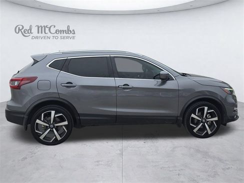 Used 2022 Nissan Rogue Sport SL w/ Premium Package FWD image 8