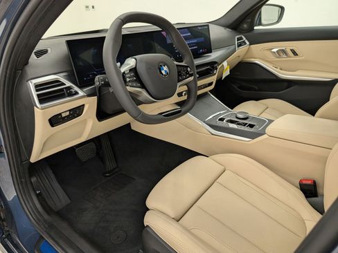 Used 2025 BMW 330i Sedan w/ Premium Package image 4