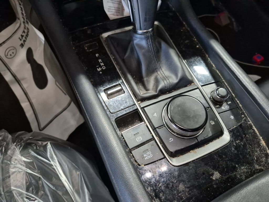 Used 2024 MAZDA MAZDA3 s FWD image 11