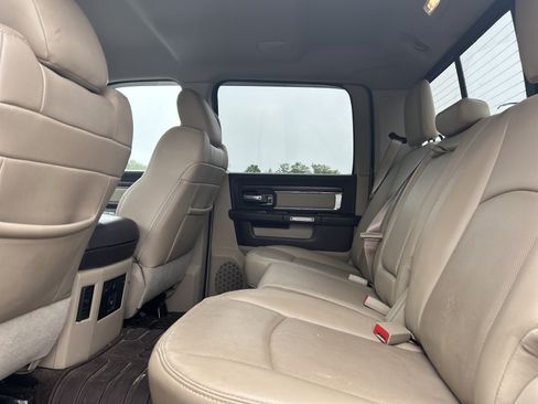 Used 2015 RAM 1500 Laramie w/ Convenience Group AWD/4WD image 11
