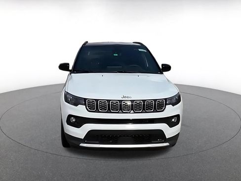 Used 2025 Jeep Compass Limited AWD/4WD image 4