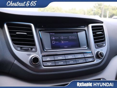 Used 2018 Hyundai Tucson SE AWD/4WD image 34