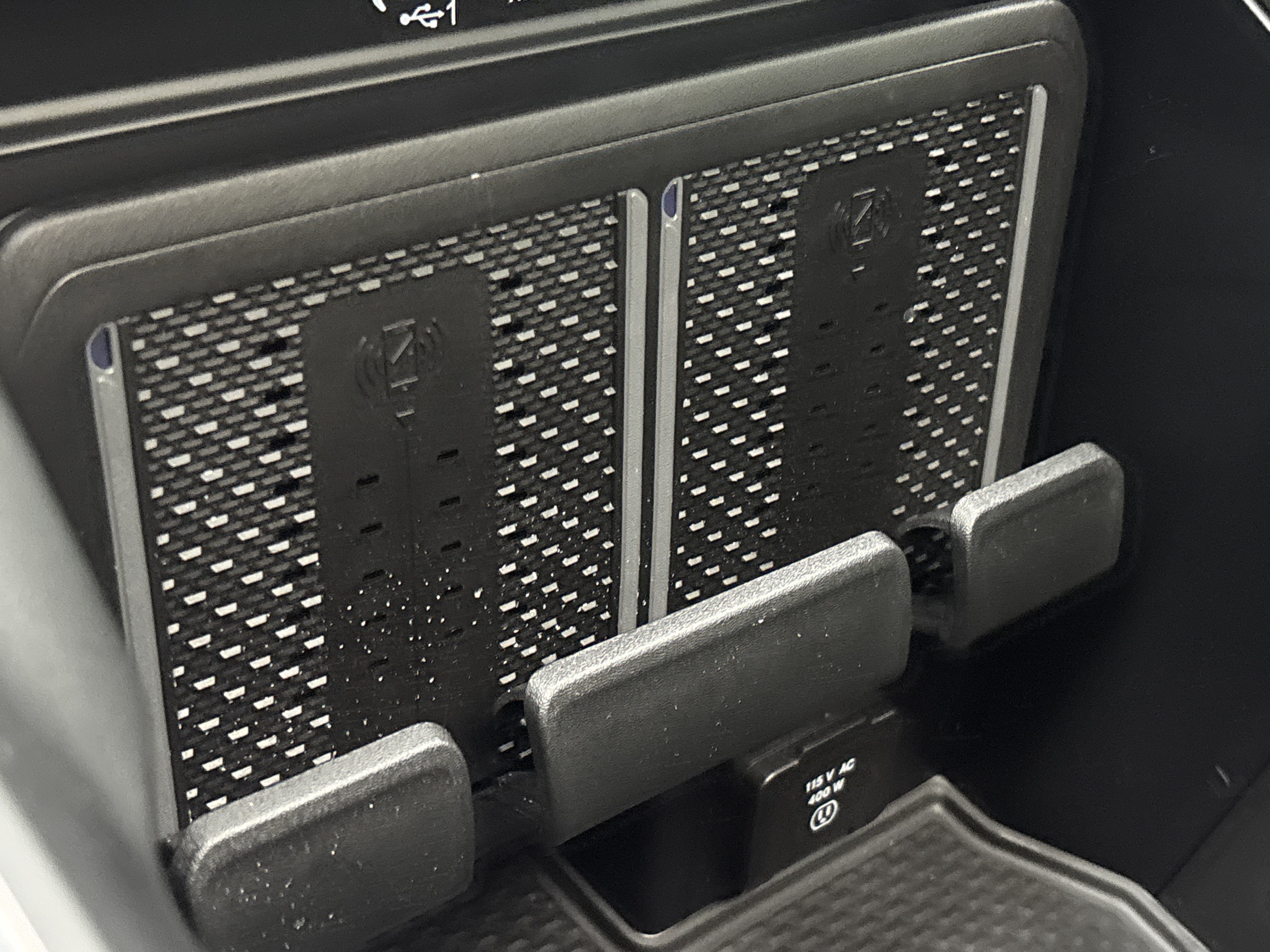 Used 2025 RAM 3500 Laramie w/ Night Edition AWD/4WD image 27