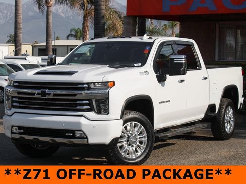 Used 2020 Chevrolet Silverado 3500 High Country w/ Z71 Off-Road Package image 4