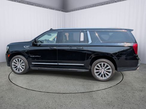 Used 2023 GMC Yukon XL Denali AWD/4WD image 6