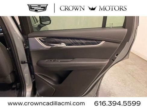 Certified 2023 Cadillac XT6 Premium Luxury AWD/4WD image 28
