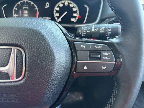 Used 2024 Honda Civic EX-L image 22