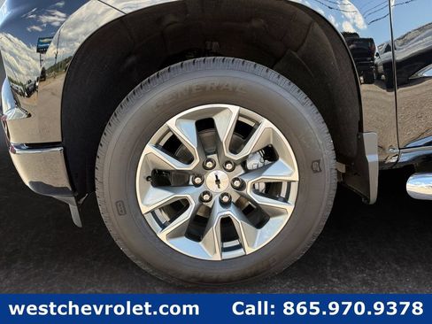 New 2026 Chevrolet Silverado 1500 RST w/ Convenience Package II AWD/4WD image 9