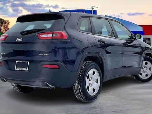 Used 2016 Jeep Cherokee Sport w/ Cold Weather Group image 15