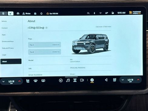 Used 2022 Rivian R1S Launch Edition image 11