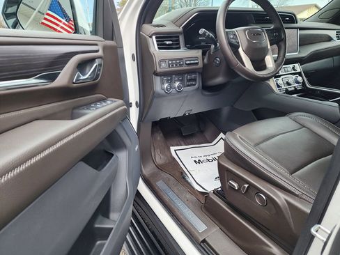 Certified 2023 GMC Yukon Denali w/ Denali Reserve Package image 28