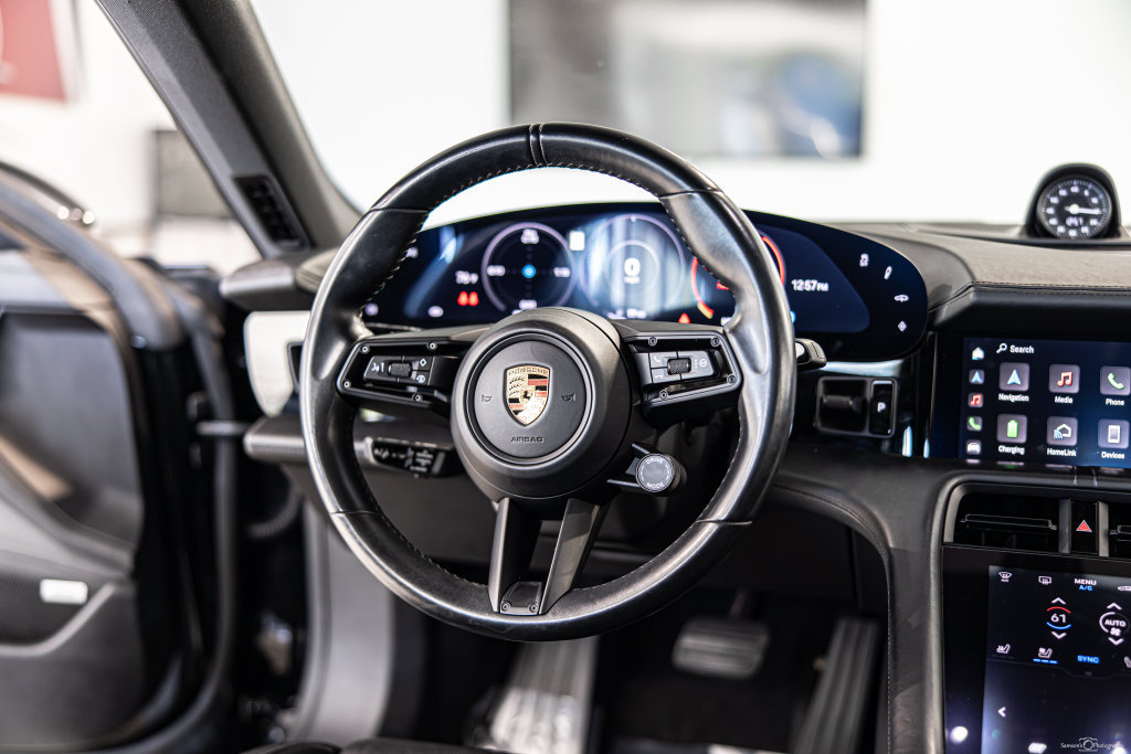 Used 2020 Porsche Taycan 4S w/ Premium Package AWD/4WD image 38