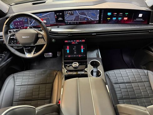 New 2026 Cadillac Escalade V w/ LPO, ONYX Package image 15