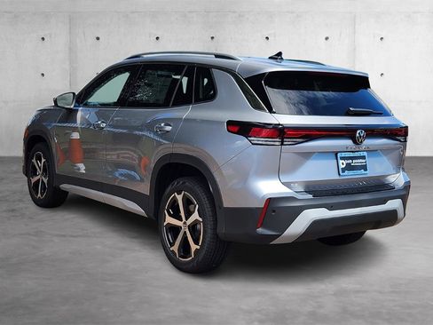 New 2025 Volkswagen Tiguan SE image 27