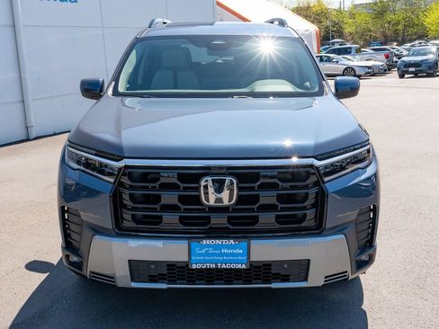 New 2026 Honda Pilot Touring image 3